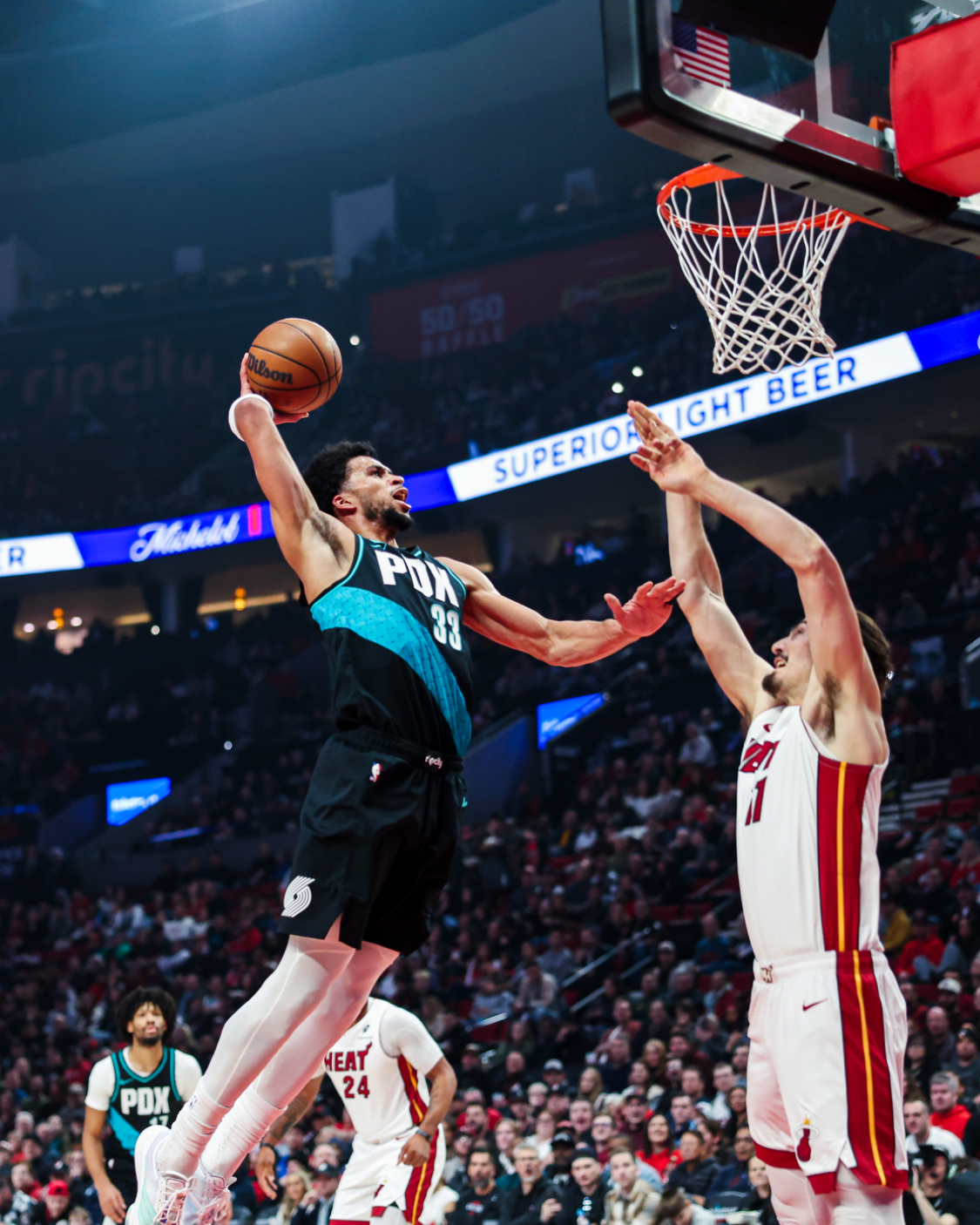 AYX GAMES-夏普27分7篮板开拓者击败热火4连胜，阿夫迪亚20分7篮板